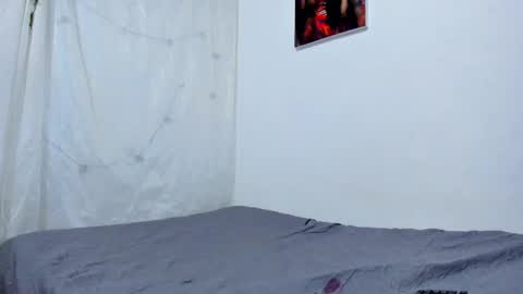 Snapshot of roxanajames__ chatting on September 20, 2025, 6:42 pm roxy online show from September 20, 2025, 6:42 pm