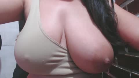 roxxy online show from December 4, 2024, 7:01 pm