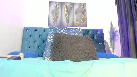 Roxanna online show from April 30, 2026, 10:54 am