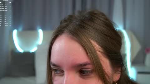 roxannastoo online show from February 4, 2026, 1:11 am