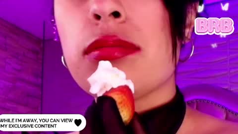 Snapshot of roxanne_han chatting on July 8, 2026, 12:09 pm roxanne_han online show from July 8, 2026, 12:09 pm