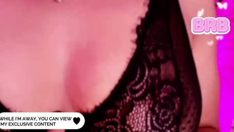 Snapshot of roxanne_han chatting on July 13, 2026, 12:19 pm roxanne_han online show from July 13, 2026, 12:19 pm