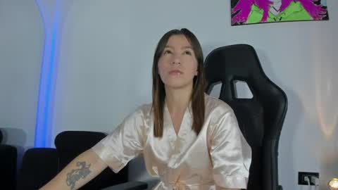 roxanne online show from June 18, 2026, 6:34 pm