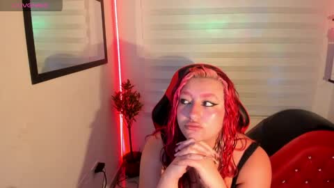 Snapshot of roxanne_morelli chatting on April 19, 2026, 1:10 pm roxanne online show from April 19, 2026, 1:10 pm