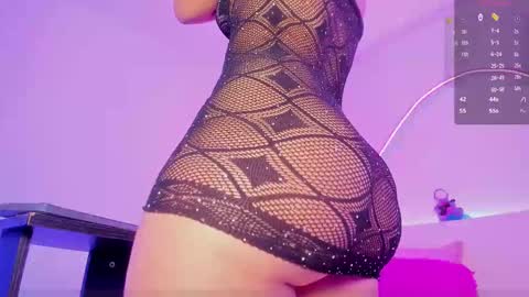 Roxanne Gomez online show from February 12, 2025, 11:18 am