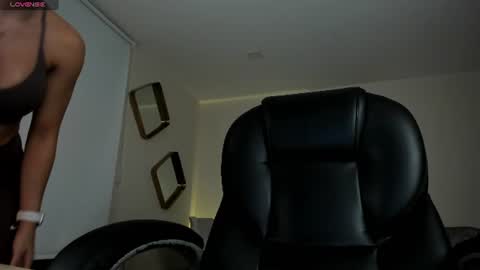 Snapshot of roxannehill_ chatting on June 19, 2026, 11:03 am Roxanne Hill online show from June 19, 2026, 11:03 am