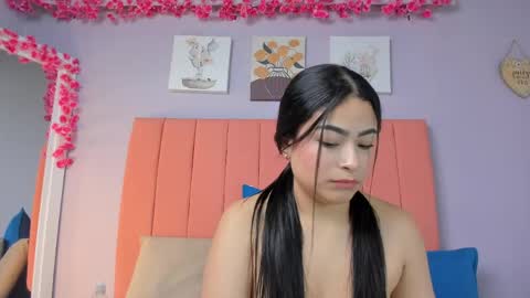 Snapshot of roxanneowens chatting on May 11, 2026, 2:45 pm Juliana 3 online show from May 11, 2026, 2:45 pm