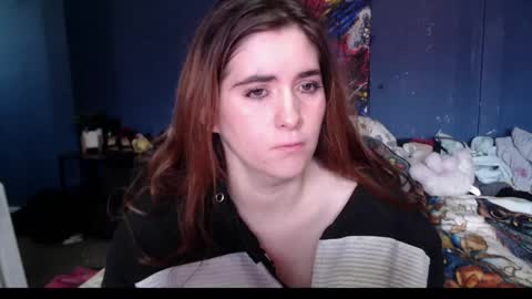 Snapshot of roxanneroulette chatting on January 7, 2025, 6:14 pm Silver online show from January 7, 2025, 6:14 pm
