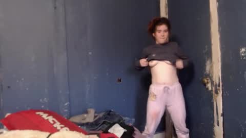 Snapshot of roxanneroulette chatting on January 12, 2025, 1:48 pm Silver online show from January 12, 2025, 1:48 pm