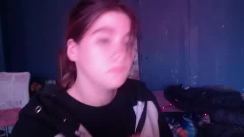 Snapshot of roxanneroulette chatting on January 13, 2025, 6:49 pm Silver online show from January 13, 2025, 6:49 pm