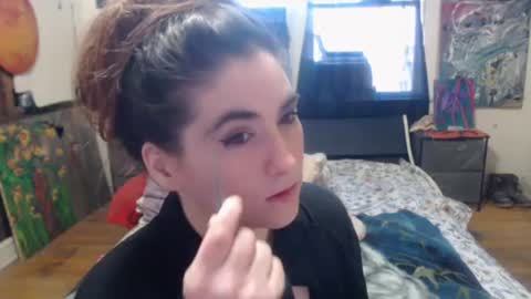 Snapshot of roxanneroulette chatting on January 23, 2025, 5:31 pm Silver online show from January 23, 2025, 5:31 pm
