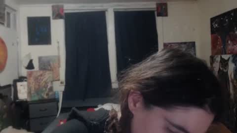 Snapshot of roxanneroulette chatting on February 17, 2025, 5:04 am Silver online show from February 17, 2025, 5:04 am
