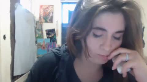 Snapshot of roxanneroulette chatting on March 10, 2025, 7:40 pm Silver online show from March 10, 2025, 7:40 pm