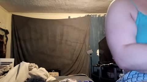 Snapshot of roxanneroulette chatting on July 24, 2026, 11:14 pm Silver online show from July 24, 2026, 11:14 pm