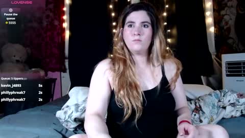 Snapshot of roxanneroulette chatting on August 1, 2026, 3:39 am Silver online show from August 1, 2026, 3:39 am