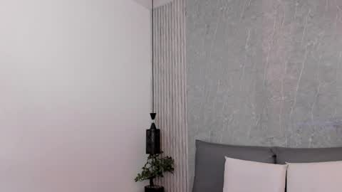 Roxie  online show from December 30, 2024, 11:59 am