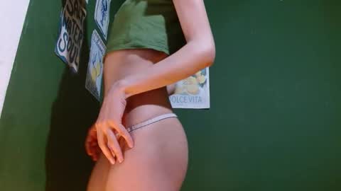 Roxie online show from February 19, 2026, 1:56 am