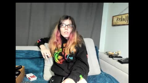 roxihazeleyes online show from January 10, 2025, 1:20 pm