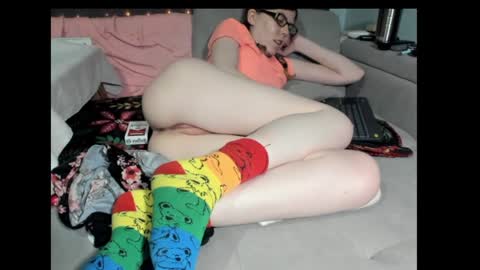 roxihazeleyes online show from January 31, 2025, 3:52 am