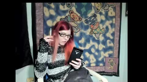 roxihazeleyes online show from March 6, 2025, 2:40 pm