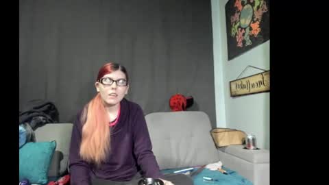 Snapshot of roxihazeleyes chatting on September 20, 2025, 10:38 am roxihazeleyes online show from September 20, 2025, 10:38 am