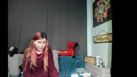 Snapshot of roxihazeleyes chatting on September 27, 2025, 5:07 pm roxihazeleyes online show from September 27, 2025, 5:07 pm