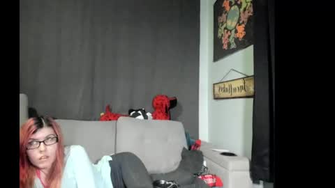 Snapshot of roxihazeleyes chatting on October 3, 2025, 2:36 pm roxihazeleyes online show from October 3, 2025, 2:36 pm