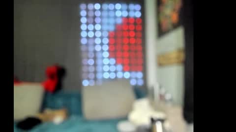 Snapshot of roxihazeleyes chatting on October 8, 2025, 4:37 pm roxihazeleyes online show from October 8, 2025, 4:37 pm