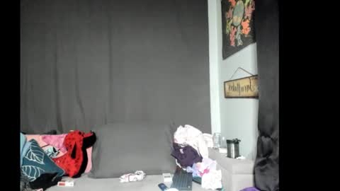 Snapshot of roxihazeleyes chatting on February 9, 2026, 7:07 pm roxihazeleyes online show from February 9, 2026, 7:07 pm