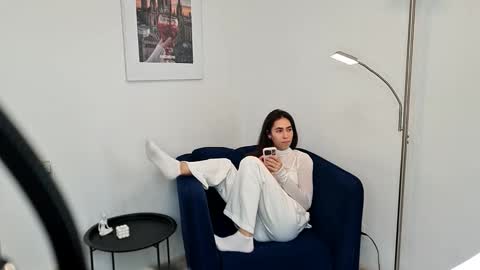 Roxolana online show from September 13, 2025, 8:25 am