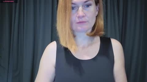Snapshot of roxxxco chatting on May 15, 2026, 8:21 am Tatyana online show from May 15, 2026, 8:21 am