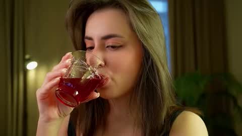 roxxxete online show from February 4, 2026, 2:12 pm