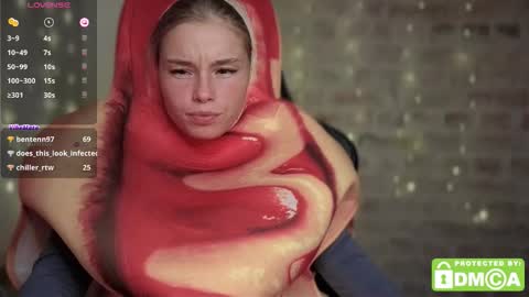 Snapshot of roxxxie_reid chatting on November 5, 2025, 9:15 pm Roxieex ABBY online show from November 5, 2025, 9:15 pm