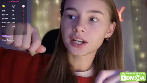 Snapshot of roxxxie_reid chatting on December 22, 2025, 9:45 pm Roxieex ABBY online show from December 22, 2025, 9:45 pm