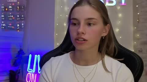 Roxieex ABBY online show from May 13, 2026, 7:22 pm