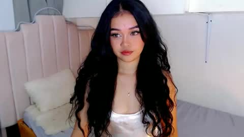 roxxy_blossom online show from September 14, 2025, 3:27 am