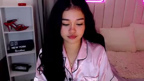 Snapshot of roxxy_blossom chatting on October 11, 2025, 4:12 am roxxy_blossom online show from October 11, 2025, 4:12 am