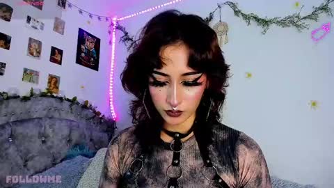 Snapshot of roxxystar_ chatting on March 10, 2025, 2:06 am Roxxane online show from March 10, 2025, 2:06 am