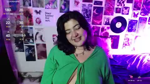 Roxana online show from July 25, 2026, 5:05 am