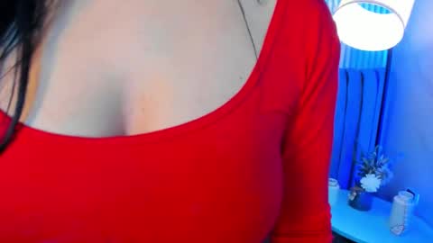 Snapshot of roxy_hell chatting on October 4, 2025, 12:25 pm Roxy hell online show from October 4, 2025, 12:25 pm
