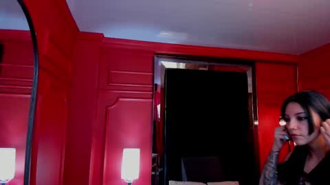 Snapshot of roxy_hell chatting on October 26, 2025, 12:22 pm Roxy hell online show from October 26, 2025, 12:22 pm