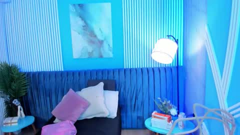 Snapshot of roxy_hell chatting on November 5, 2025, 12:16 pm Roxy hell online show from November 5, 2025, 12:16 pm