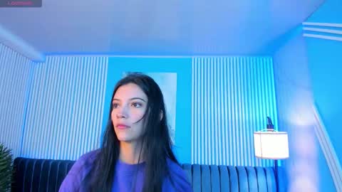 Snapshot of roxy_hell chatting on December 2, 2025, 12:10 pm Roxy hell online show from December 2, 2025, 12:10 pm