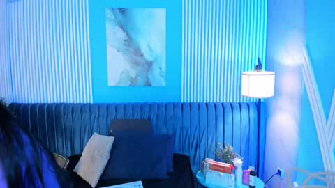 Snapshot of roxy_hell chatting on December 3, 2025, 12:03 pm Roxy hell online show from December 3, 2025, 12:03 pm