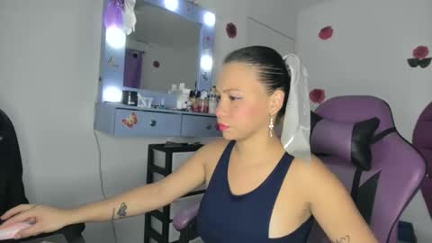 Snapshot of roxy_lu_07 chatting on May 7, 2026, 2:06 am Roxy online show from May 7, 2026, 2:06 am