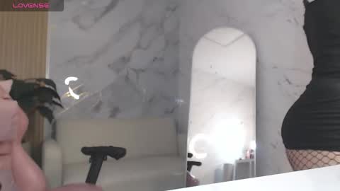 Snapshot of roxy_luxe_tf chatting on March 7, 2026, 1:41 pm Roxy online show from March 7, 2026, 1:41 pm