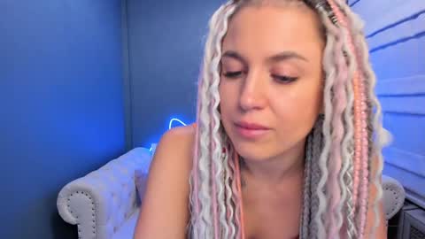 Roxy online show from December 6, 2024, 1:18 am