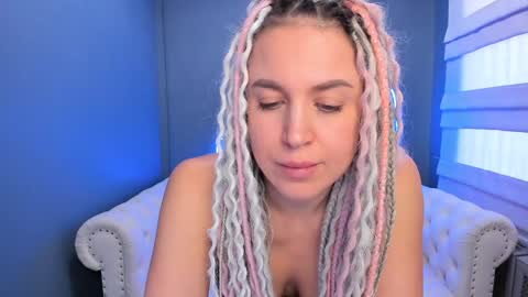 Roxy online show from December 19, 2024, 4:23 am