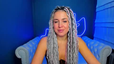 Roxy online show from November 4, 2025, 1:16 am