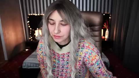 Snapshot of roxy_rayy chatting on January 2, 2025, 2:11 am roxy_rayy online show from January 2, 2025, 2:11 am